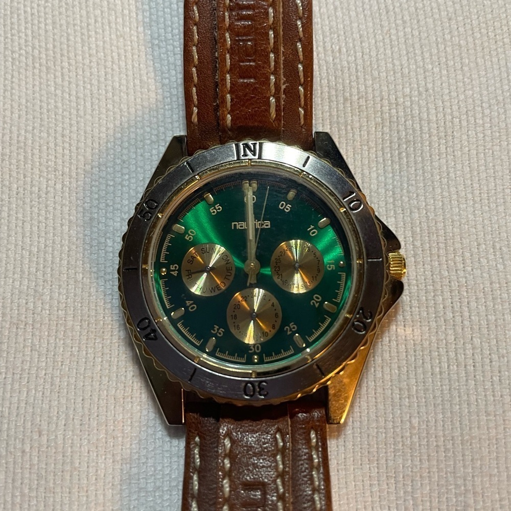 Vintage 90s Nautica Emerald Dial Quartz Diver Watch Used needs battery - Picture 2 of 9